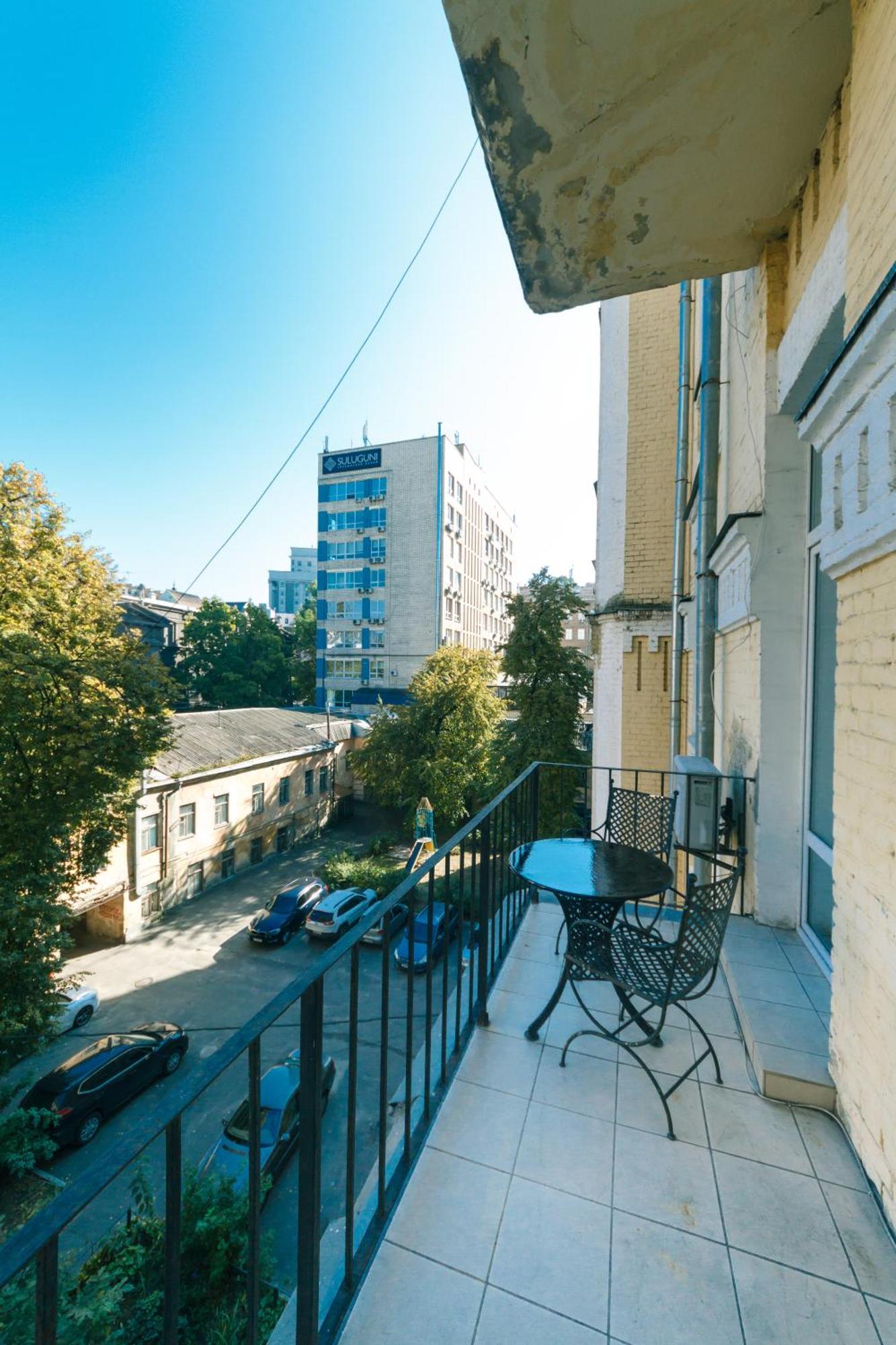 Апартаменти Lux Near Maidan, Khreschutyk 3Br Київ Екстер'єр фото